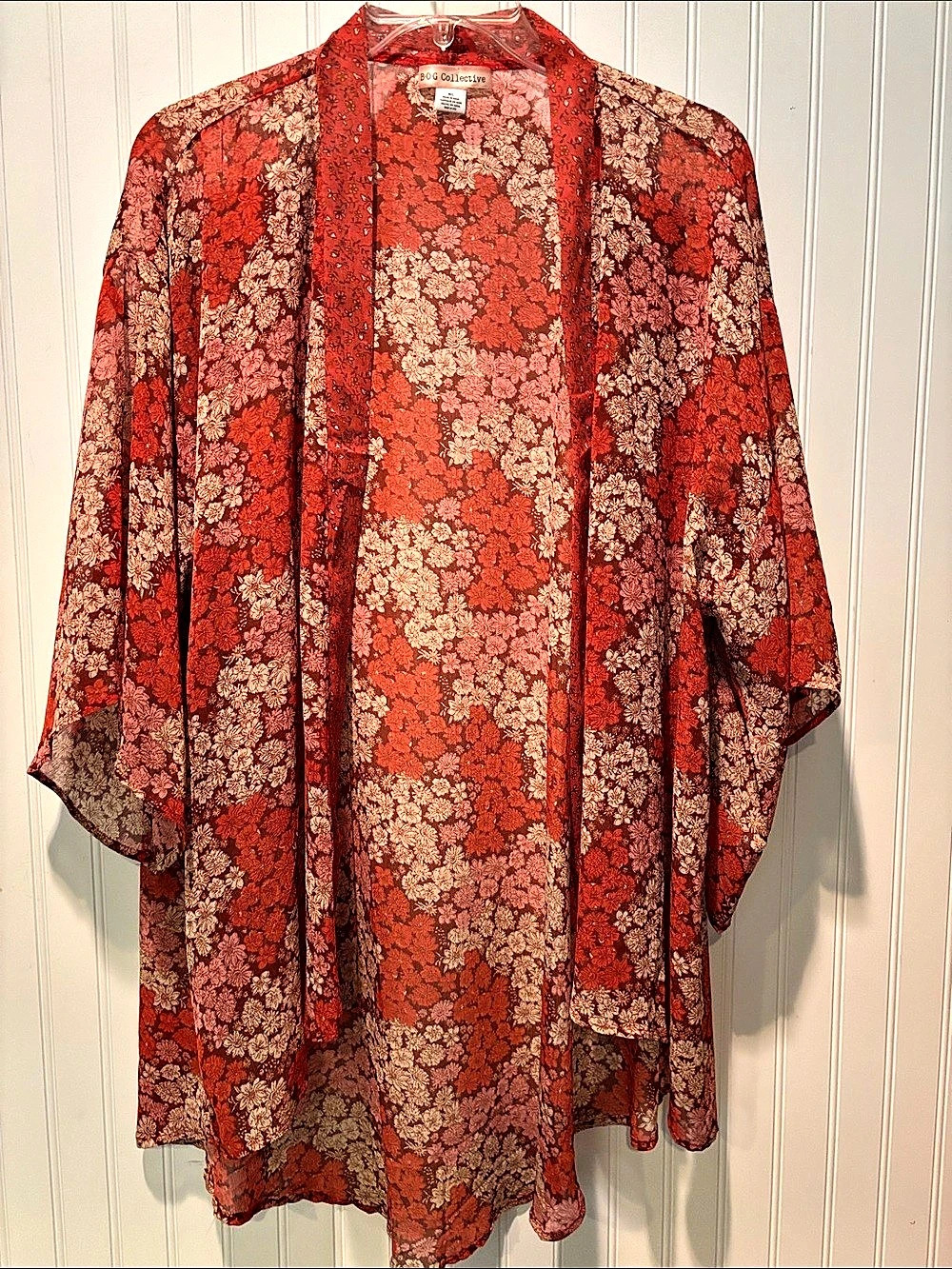 B-O-G Collective Floral Kimono in Red & Pink and White M/L Like New